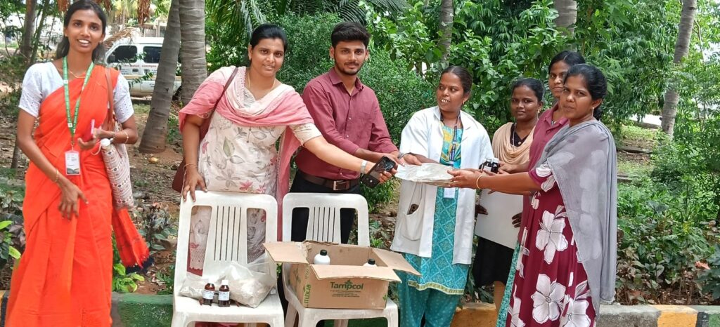 சர்வதேச யோகா தினம்: கருணை இல்லமுதியவர்களுக்கு யோகா பயிற்சி மற்றும் மருத்துவ முகாம்!