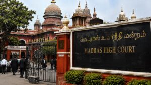 டாஸ்மாக் மதுபானத்திற்கு கூடுதல் விலை வசூலித்தல்: உடனடியாக FIR பதிவு செய்ய உயர் நீதிமன்றம் உத்தரவு